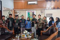 Himpunan Mahasiswa Islam (HMI) Cabang Persiapan Lampung Timur melakukan audiensi dengan Bupati Lampung Timur, Hj. Ela Siti Nuryamah.