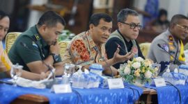 Gubernur Jawa Tengah Ahmad Luthfi dalam Rapat Koordinasi Kesiapsiagaan Penanggulangan Bencana yang digelar di Kantor Gubernur, Selasa (18/11/2025)