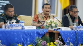 Gubernur Jateng Ahmad Luthfi saat Rapat Koordinasi Penanggulangan Bencana di Semarang, Selasa (18/11/2025).