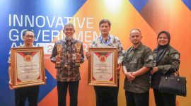 Sekretaris Daerah (Sekda) Provinsi Jawa Tengah, Sumarno menerima penghargaan dalam acara penganugerahan IGA 2025 yang digelar di Kempinski Ballroom, Jakarta, Rabu (10/12/2025).