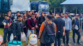 Pemprov Jateng memulangkan sebanyak 100 warganya yang terdampak banjir di Kabupaten Bener Meriah, Aceh.