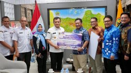 Pemprov Jateng salurkan sembilan unit Starlink ke Aceh untuk mendukung komunikasi pascabencana. Bantuan berlangsung selama 12 bulan, hasil kolaborasi dengan APJII. (Pemprov Jateng)