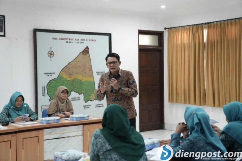 diskusi bersama Tim Penggerak PKK Kabupaten Sleman untuk menyosialisasikan pencegahan stunting dan TBC, pada Kamis (18/6/2026) di Rumah Dinas Bupati Sleman.